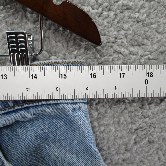 Vintage 1990's Levi's 550 Women's Relaxed Fit Tapered Leg Blue Jeans - Picture 5 of 15